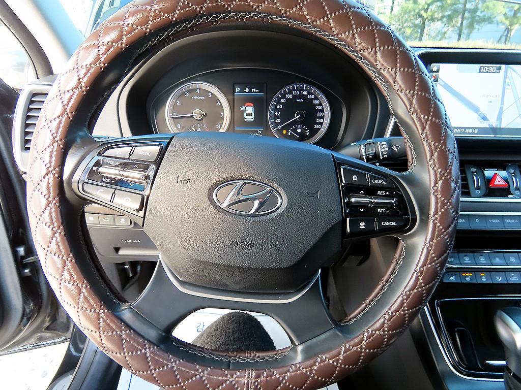 HYUNDAI Grandeur - Vista 8