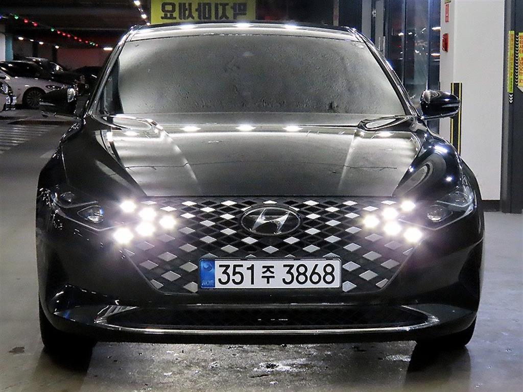 HYUNDAI Grandeur - Vista 2