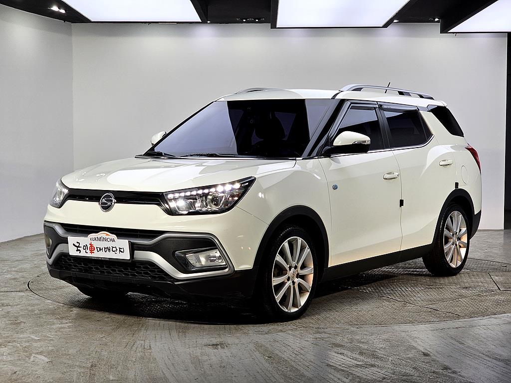 Ssangyong Tivoli 2017 Blanco - Importación desde Corea - HF Imports Iquique - Foto 1