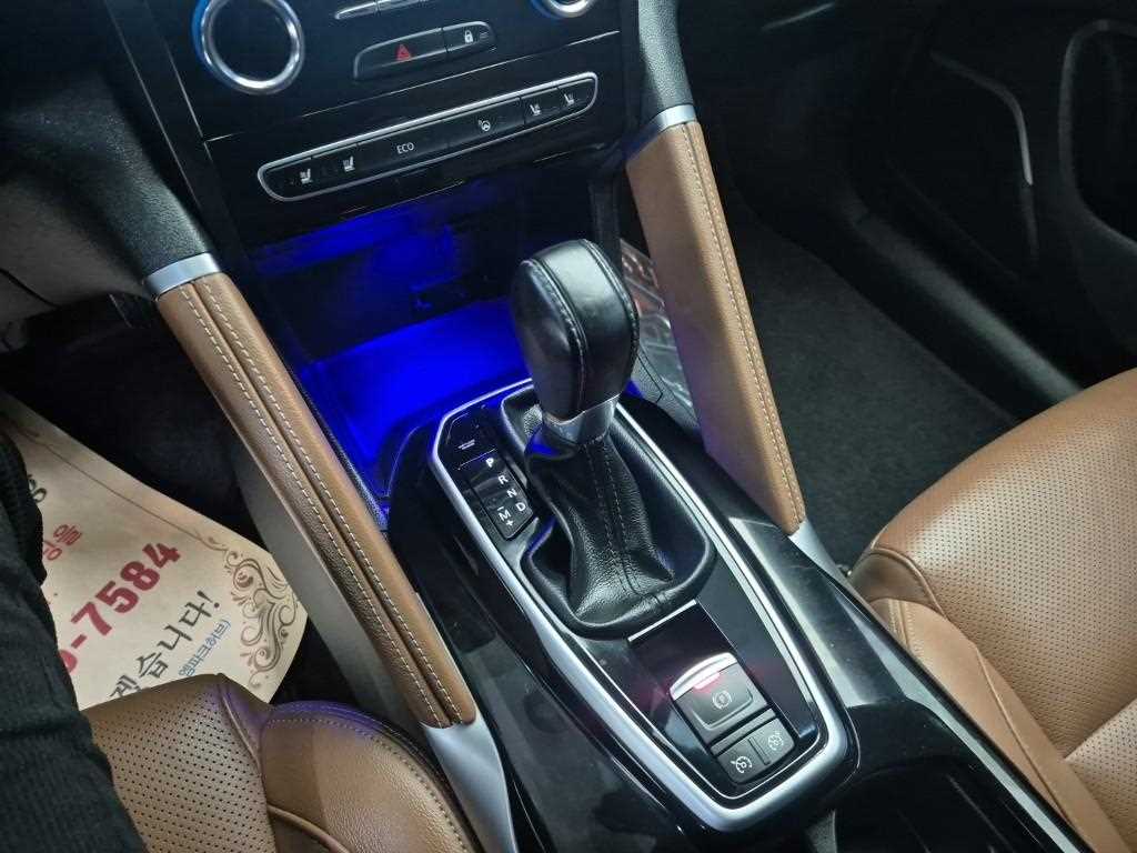 SAMSUNG QM6 - Vista 8