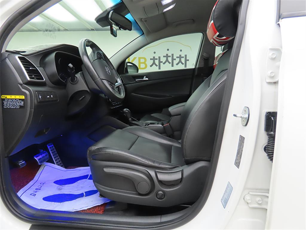 HYUNDAI Tucson - Vista 5