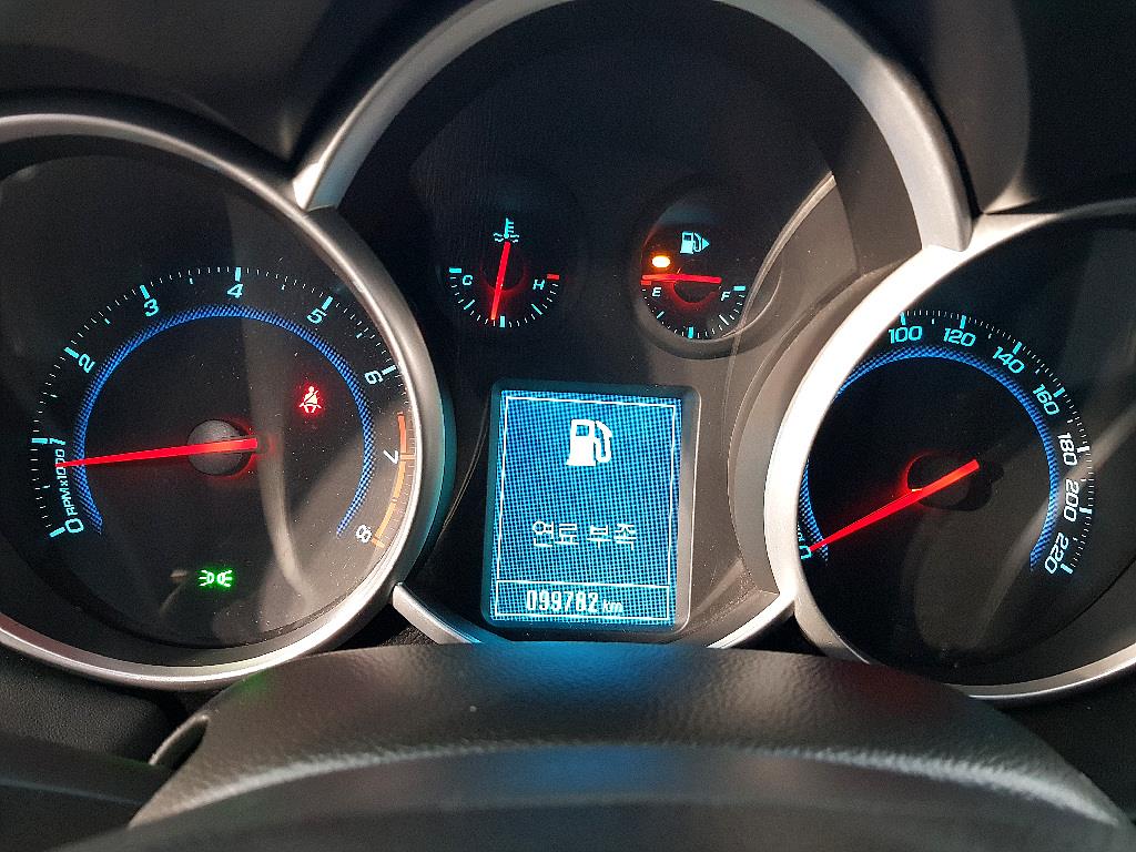 Chevrolet Cruise - Vista 7