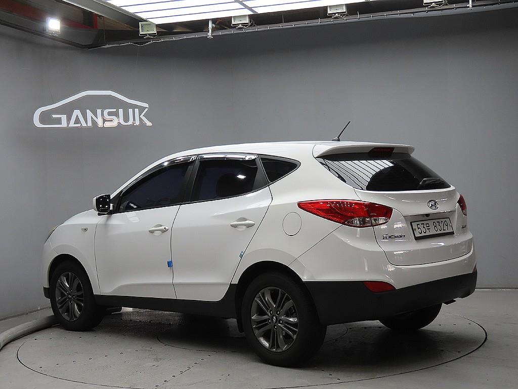 HYUNDAI Tucson - Vista 5