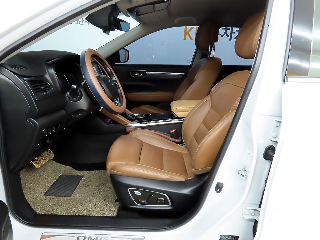 SAMSUNG QM6 - Vista 5