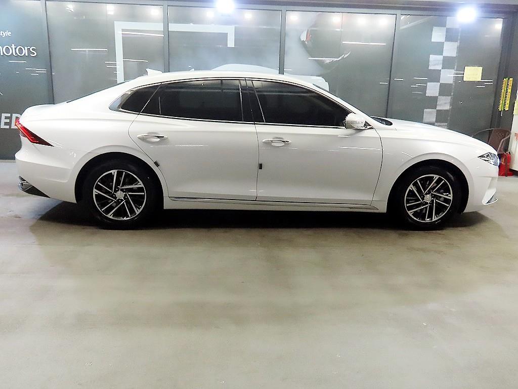 HYUNDAI Grandeur - Vista 3