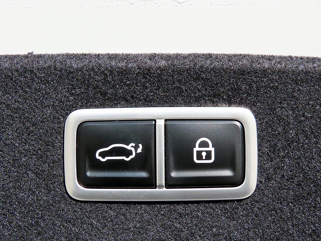 Genesis G80 2025 Blanco - Importación desde Corea - HF Imports Iquique - Foto 17