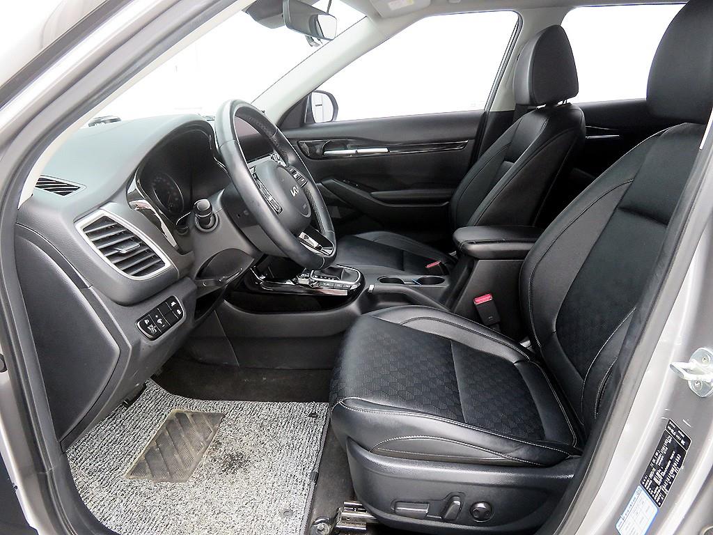 KIA Seltos - Vista 6