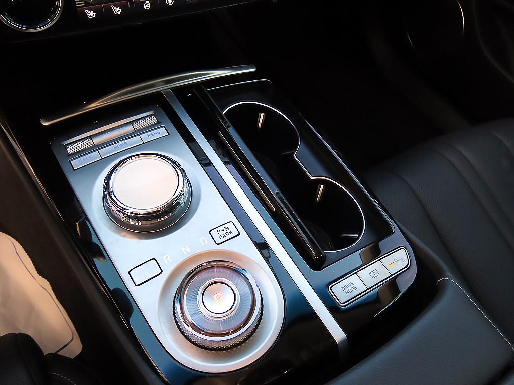 Genesis G80 - Vista 11