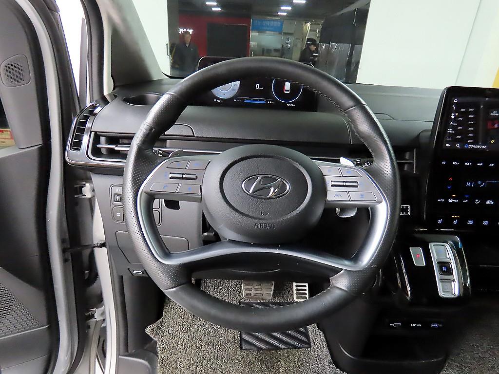 HYUNDAI Staria - Vista 9