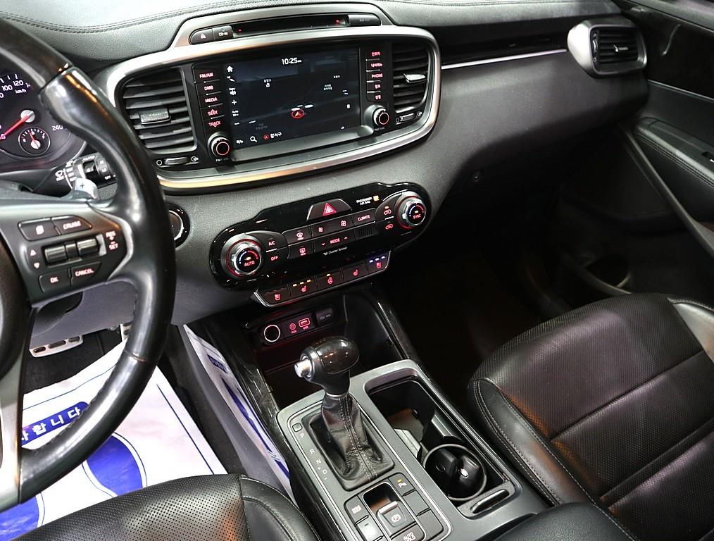 KIA Sorento - Vista 11