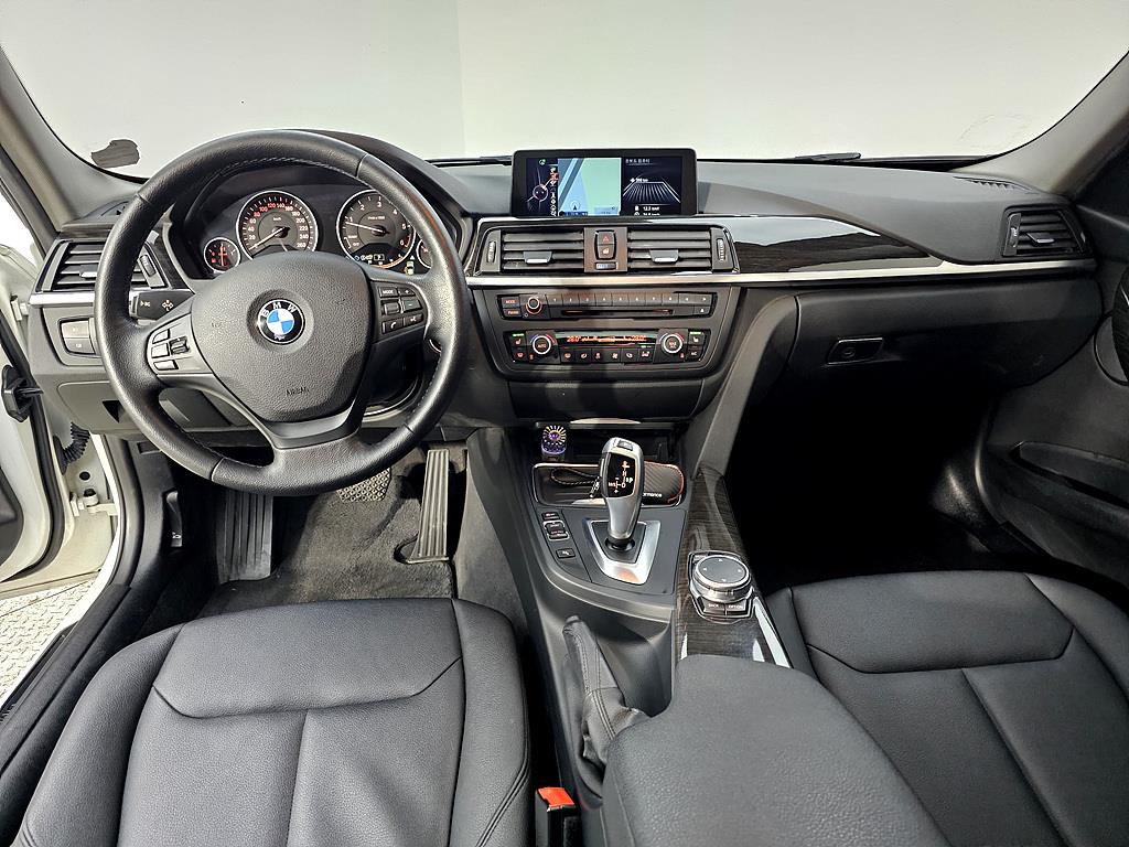 BMW 3 series - Vista 5
