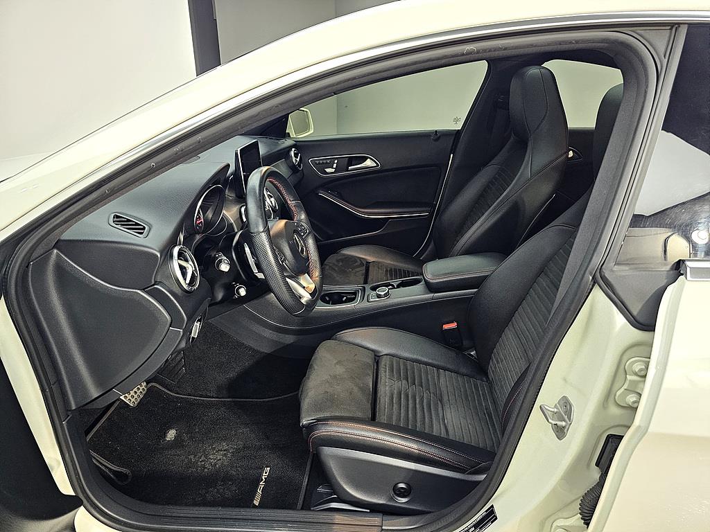 Mercedes Benz CLA Class - Vista 8