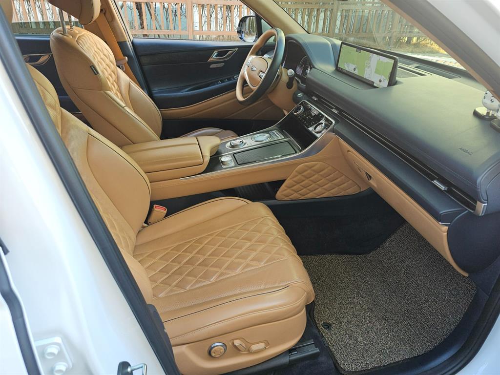 Genesis GV80 - Vista 11