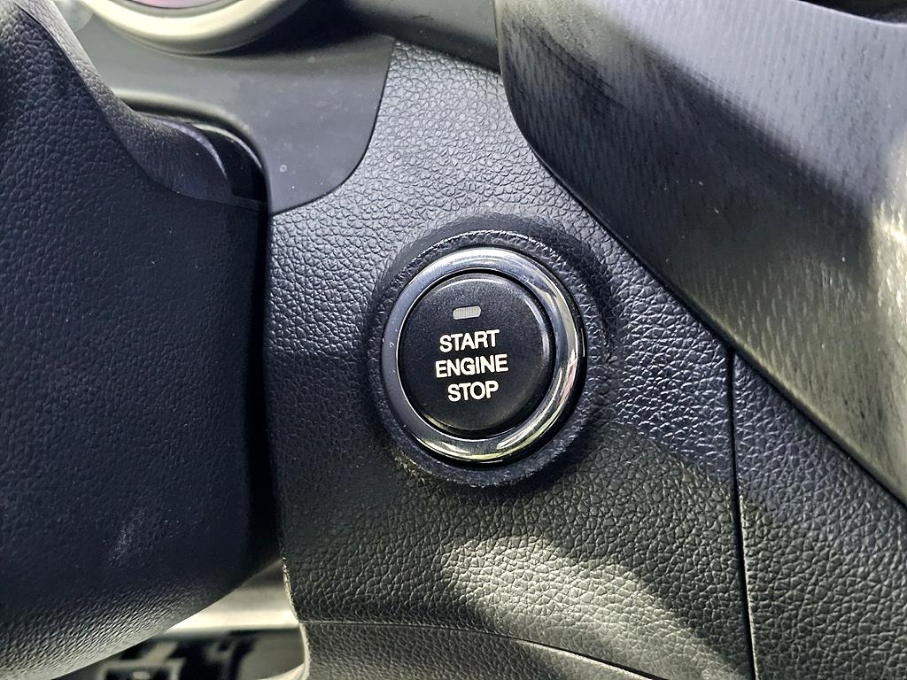 Ssangyong Tivoli 2017 Blanco - Importación desde Corea - HF Imports Iquique - Foto 14