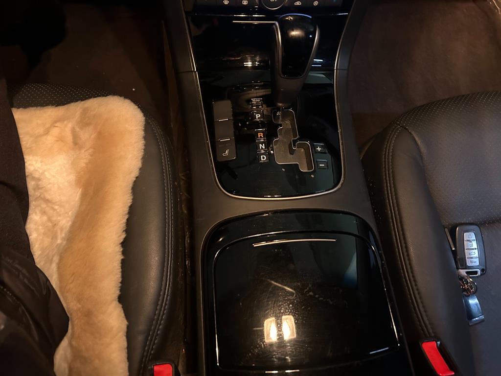 KIA Opirus - Vista 10