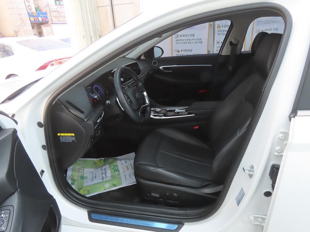 HYUNDAI Sonata - Vista 5