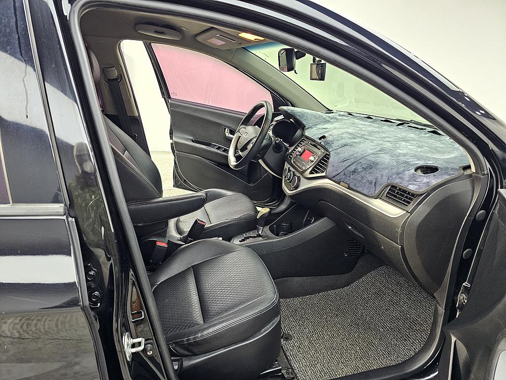 KIA Morning - Vista 11