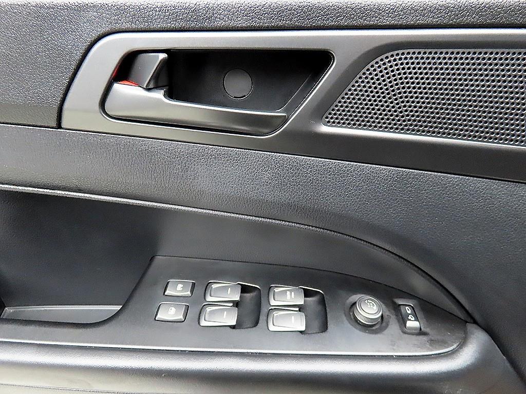 Ssangyong Rexton - Vista 11