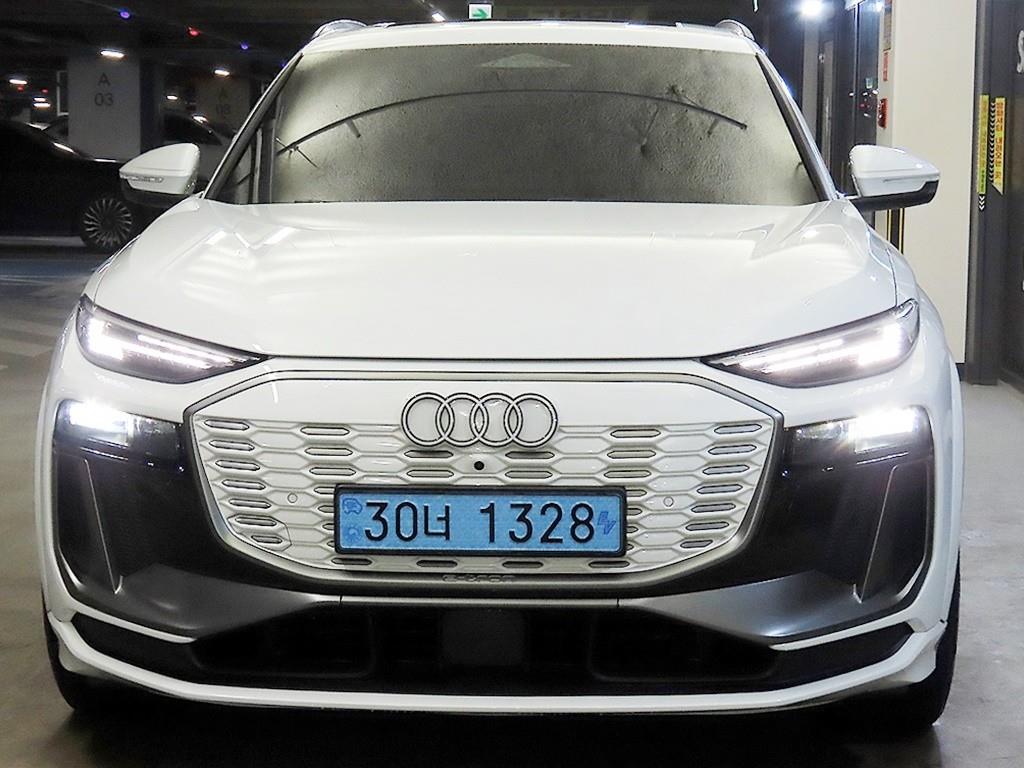 Audi Q6 e-tron - Vista 2