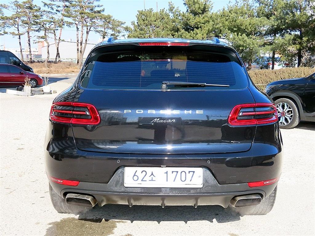 Porsche Macan - Vista 4