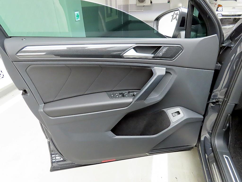 Volkswagen Tiguan - Vista 11