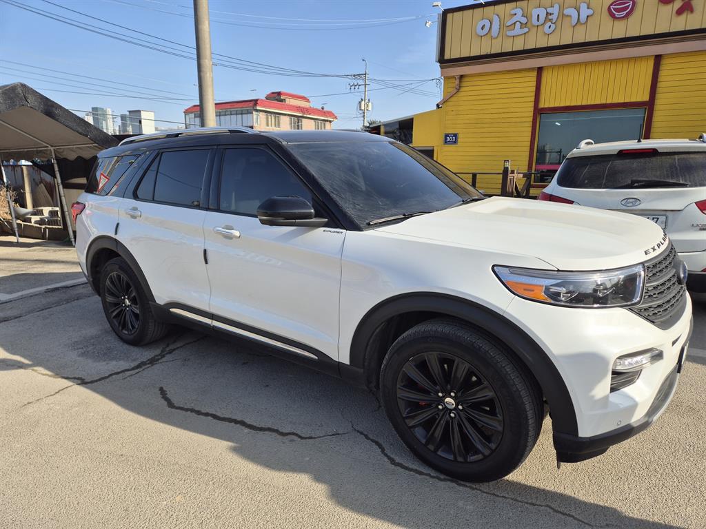 Ford Explorer - Vista 2