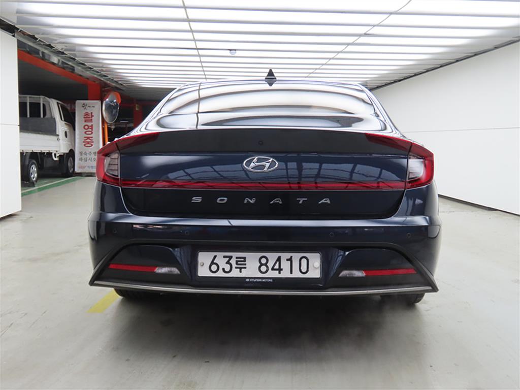 HYUNDAI Sonata - Vista 3