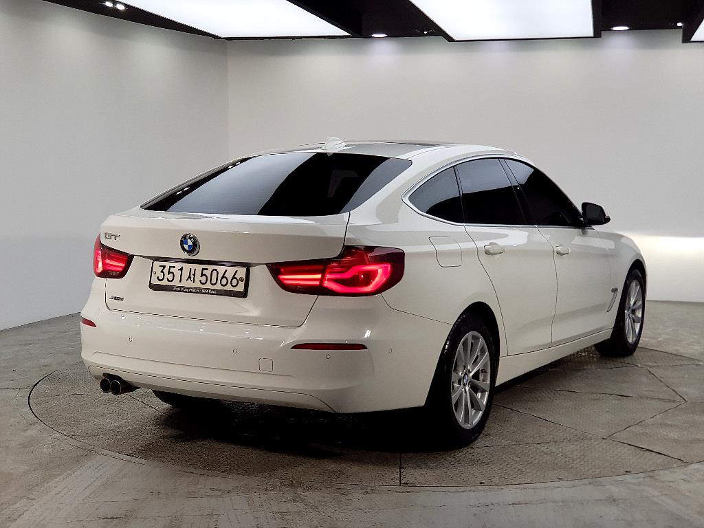 BMW Gran Turismo - Vista 4