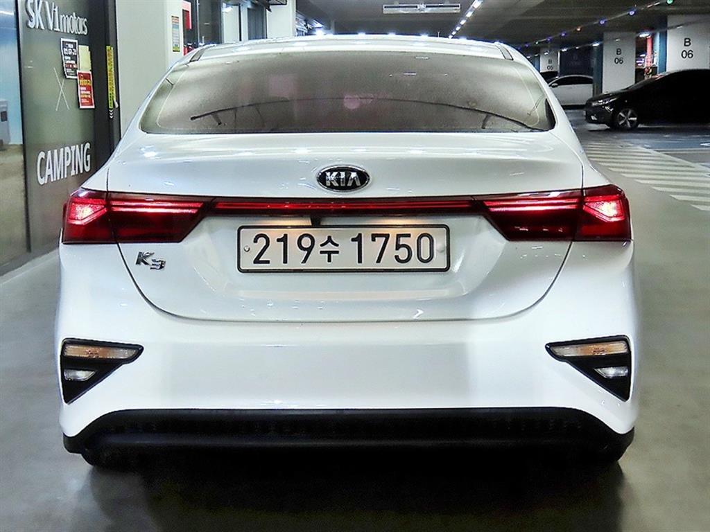 KIA K3 - Vista 5
