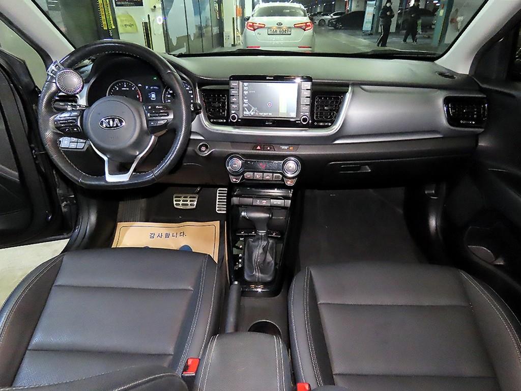 KIA Stonic - Vista 10