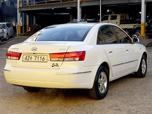 HYUNDAI Sonata - Vista 8