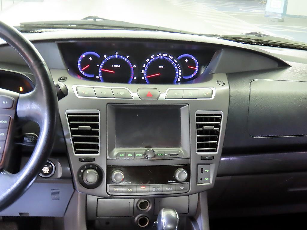 Ssangyong Korando - Vista 11