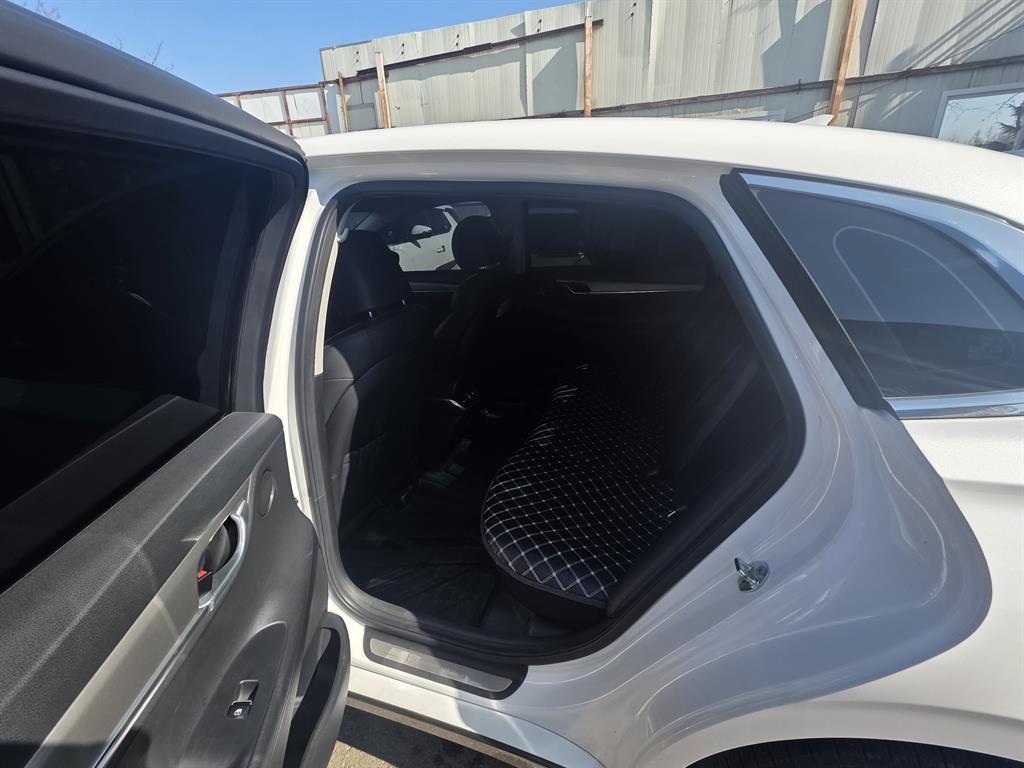 HYUNDAI Grandeur - Vista 9