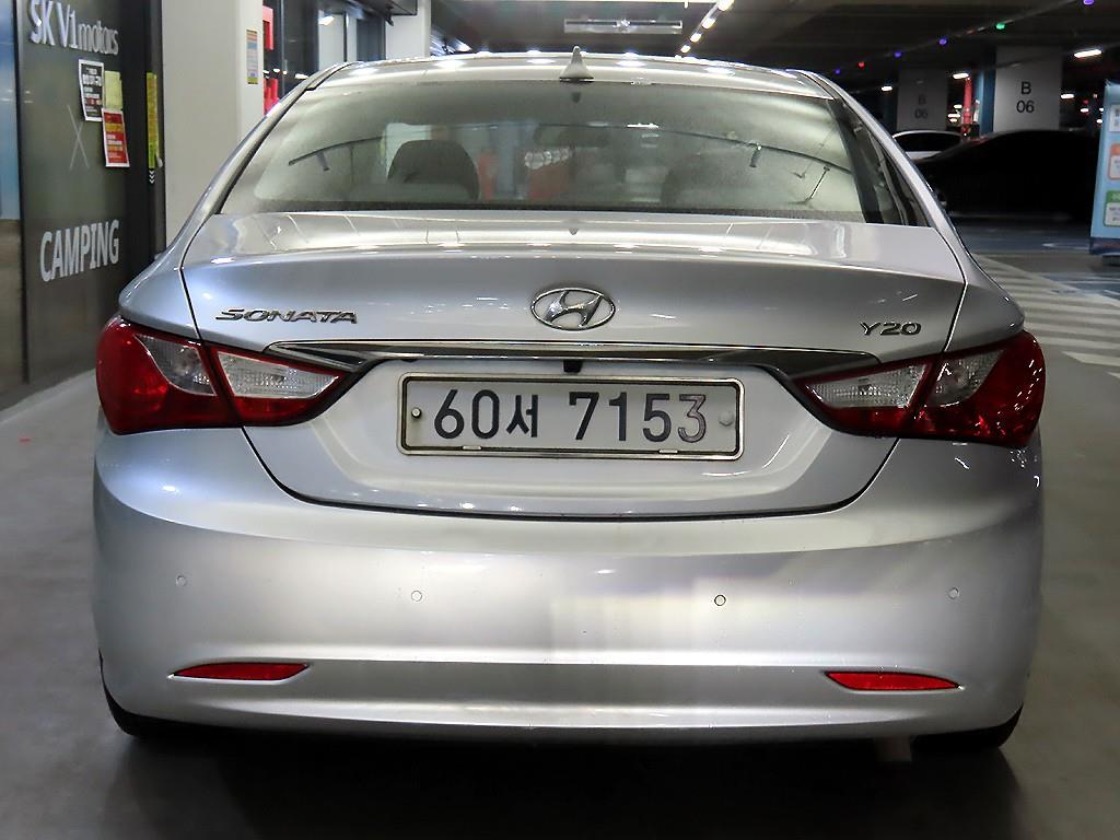 HYUNDAI Sonata - Vista 5