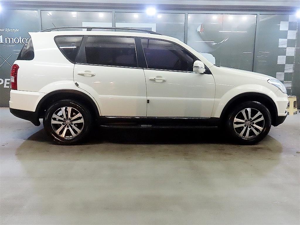 Ssangyong Rexton - Vista 3