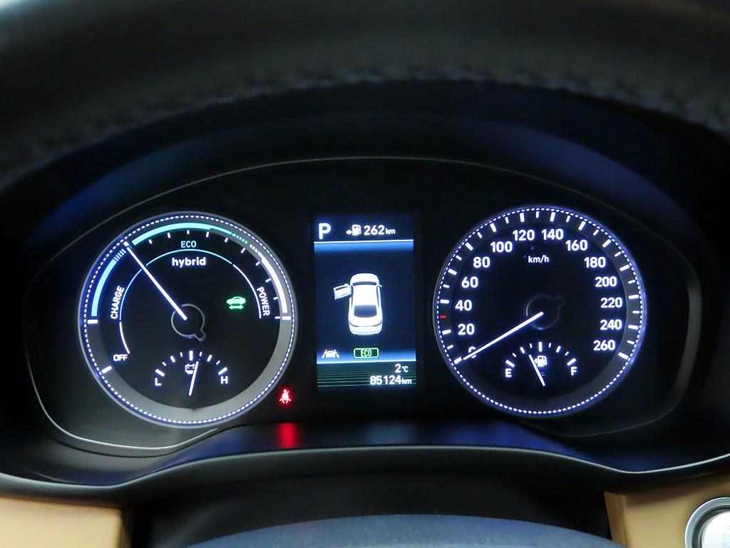 HYUNDAI Grandeur - Vista 5