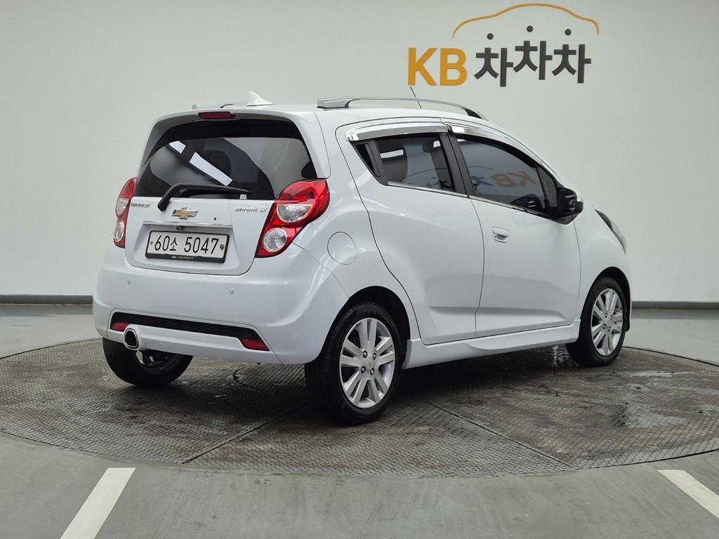 Chevrolet Spark - Vista 4