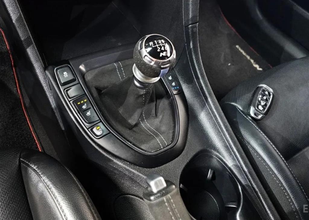 HYUNDAI Veloster - Vista 9