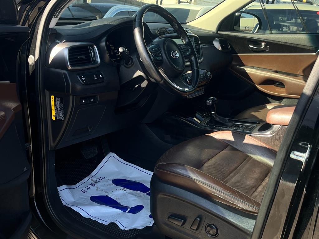 KIA Sorento - Vista 7