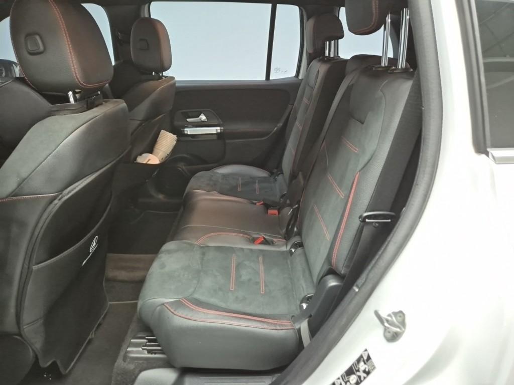 Mercedes Benz GLB Class - Vista 12