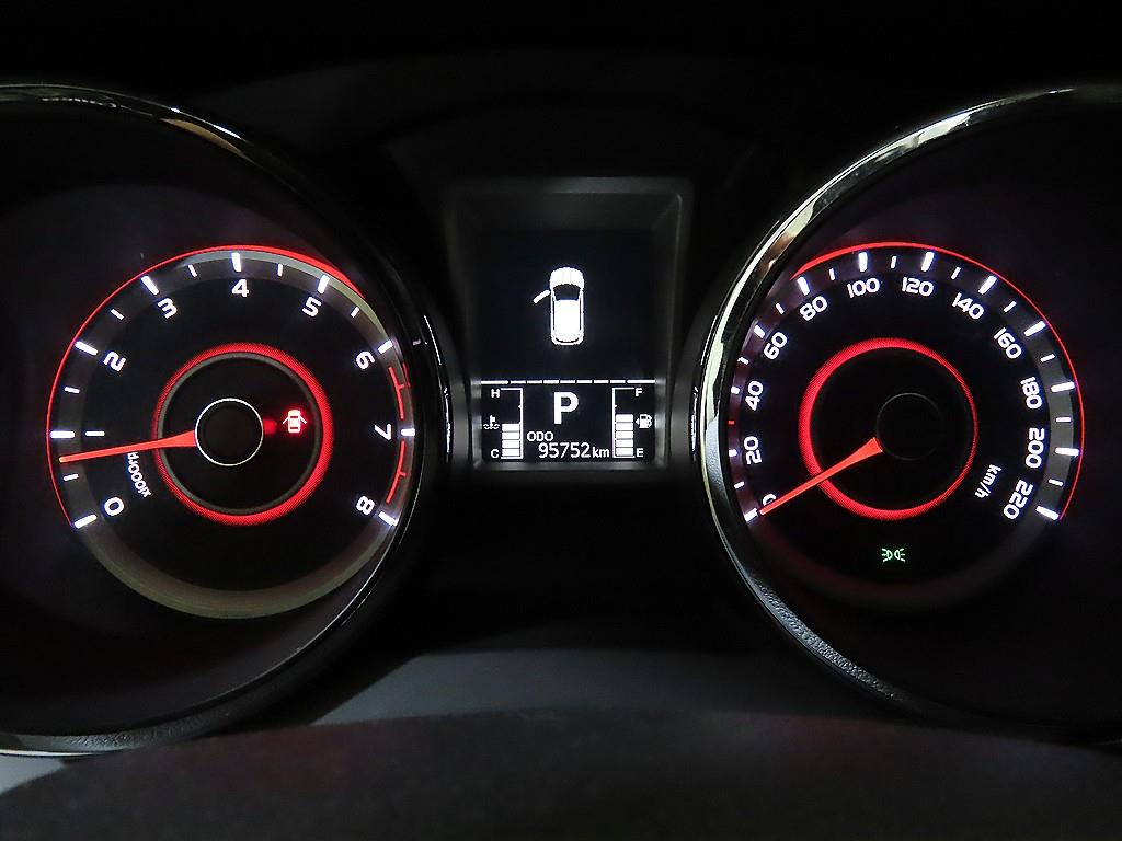 Ssangyong Tivoli - Vista 9