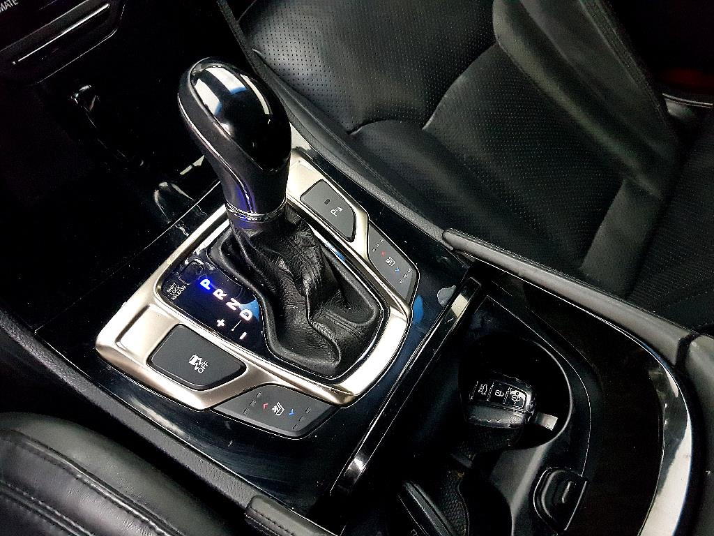 HYUNDAI Grandeur - Vista 12