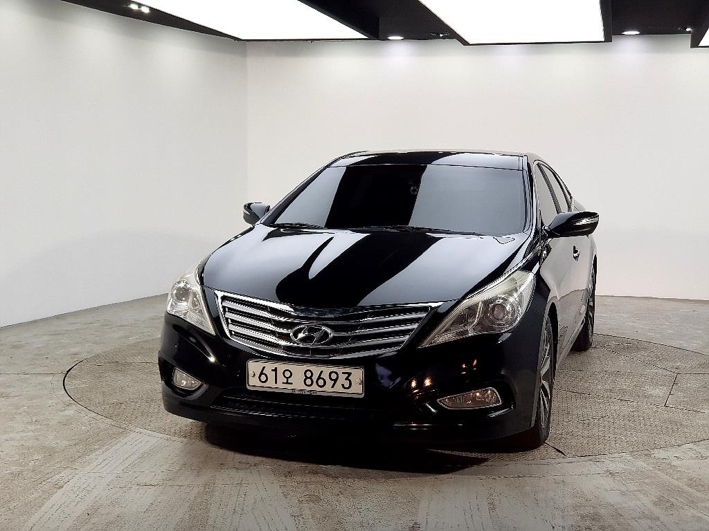 HYUNDAI Grandeur - Vista 2