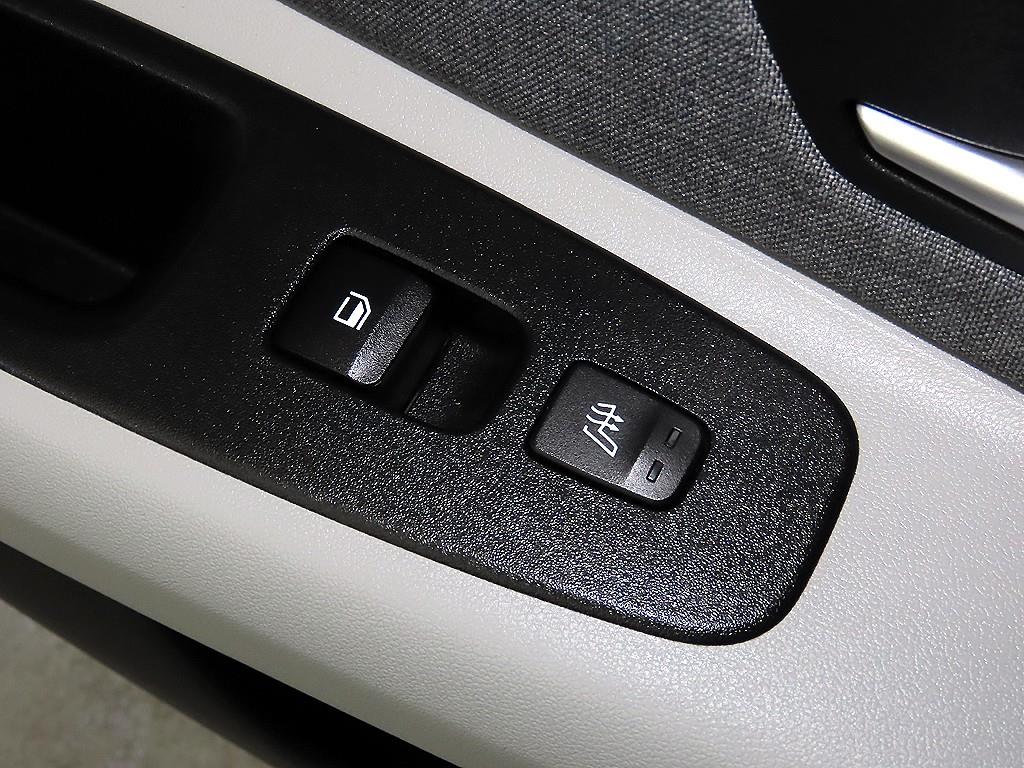 HYUNDAI Avante 2023 Blanco - Importación desde Corea - HF Imports Iquique - Foto 14