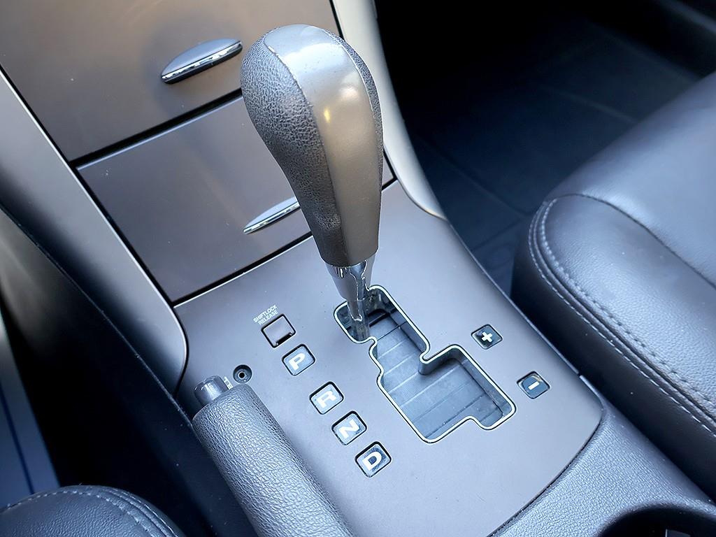 HYUNDAI Sonata 2008 Blanco - Importación desde Corea - HF Imports Iquique - Foto 7