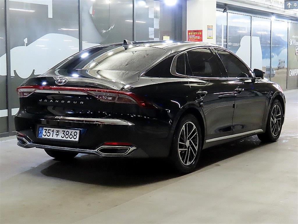 HYUNDAI Grandeur - Vista 4