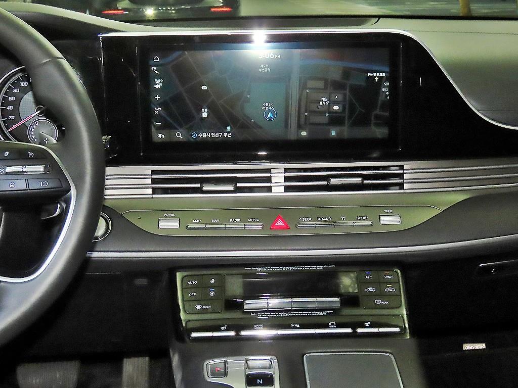 HYUNDAI Grandeur - Vista 11
