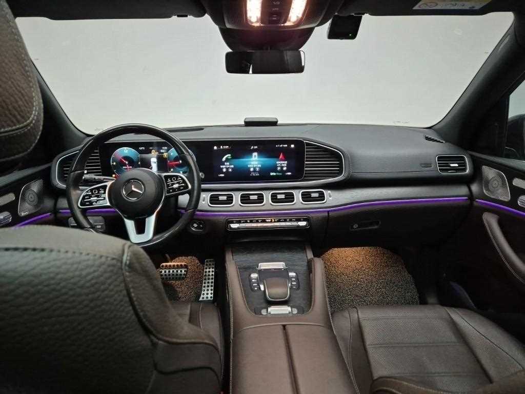 Mercedes Benz GLS Class - Vista 7