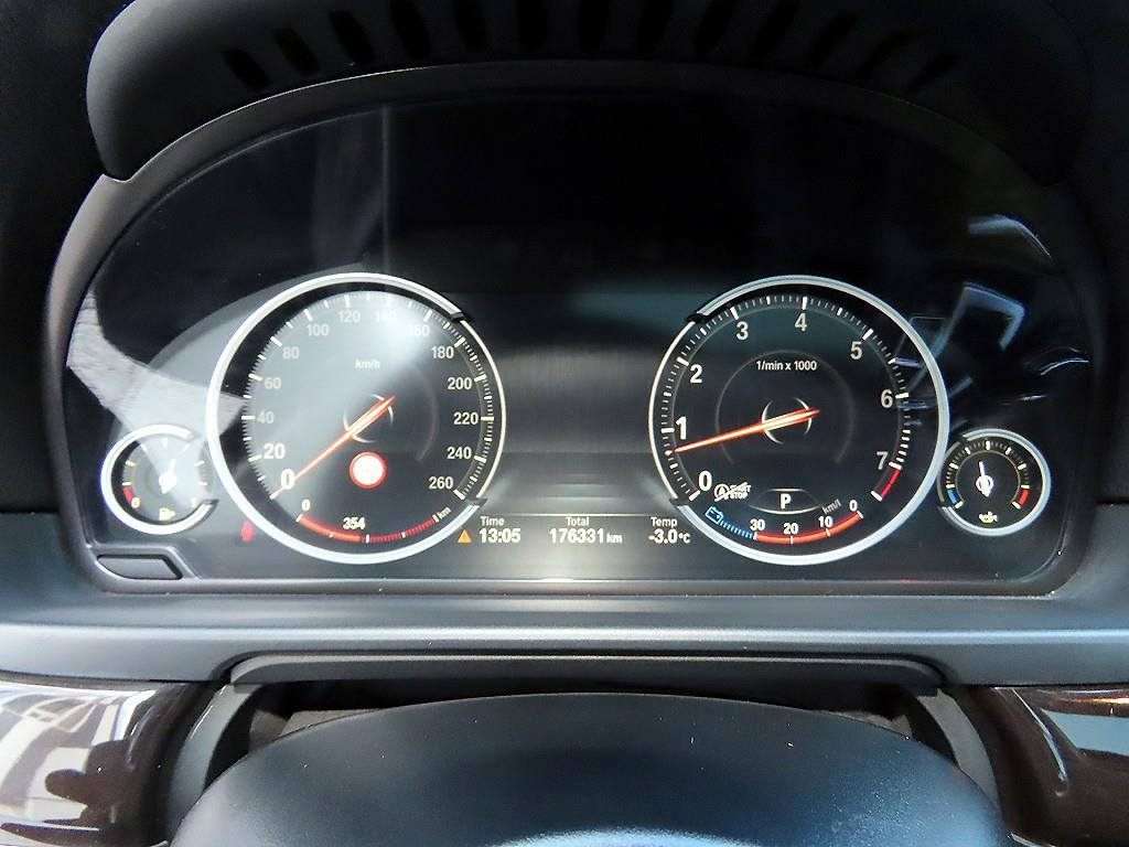 BMW 5 Series - Vista 9