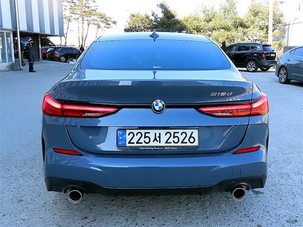 BMW 2 series - Vista 4